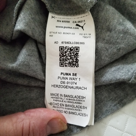 Lot Of 2 Pumas Graphic T-Shirt Mens XL. Puma All Over B&W . And Gray Solid - Picture 5 of 12